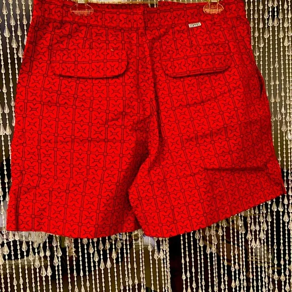 ESPIRT SHORTS - Picture 2 of 4